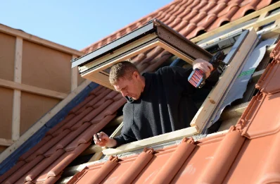 Pose de fenêtres de toit Velux à Thoard